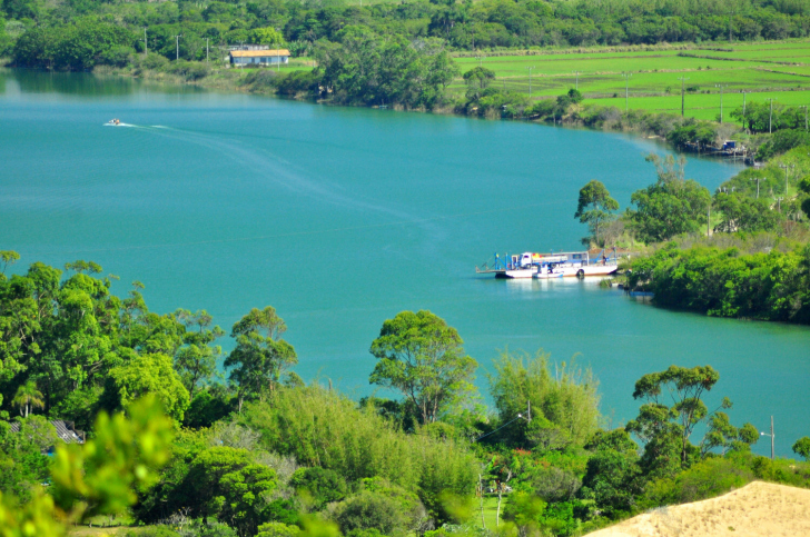 Com paisagem privilegiada, Rio Araranguá se tornou um símbolo importante para a cidade e região. Foto: Acervo/Prefeitura de Araranguá