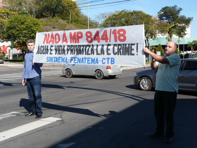 Protesto de hoje na Centenário / Foto: Denis Luciano