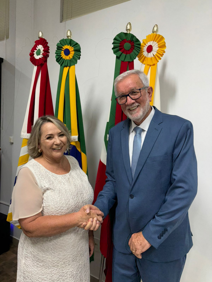 Ademir Magagnin e a vice Roseny Cittadin Barbosa - Foto: Divulgação