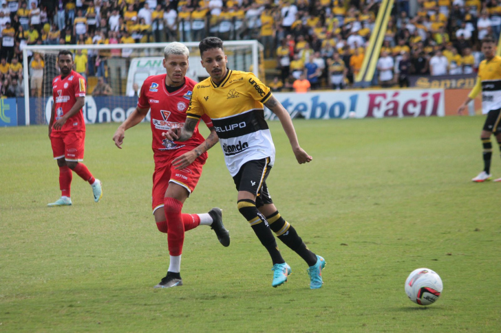 Foto: Celso da Luz/Criciúma E.C.