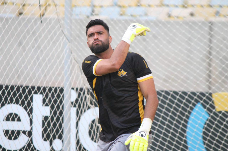 Gustavo em partida do Tigre contra o Fluminense no Maracanã (Foto: Celso da Luz / Criciúma EC)