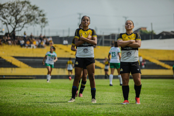 Notícia - Meninas Carvoeiras vencem Jaraguá por 4 a 0 