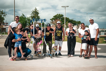 Notícia - Skate adaptado beneficia crianças com deficiência em Criciúma