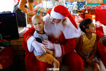 Notícia - Com chegada do Papai Noel, Casa Guido festeja Natal