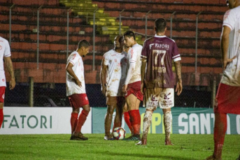 Notícia - Hercílio Luz busca vaga na final da Copa SC