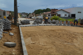 Notícia - Acesso à unidade de saúde é pavimentado