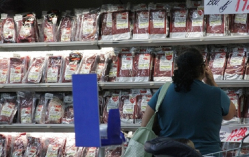 Notícia - Preço da carne cai para o consumidor, diz Ministério da Agricultura