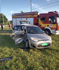 Notícia - Acidente deixa três feridos em Criciúma