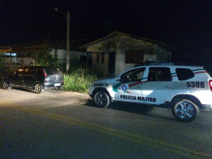 Notícia - Cadáver é encontrado em carro abandonado