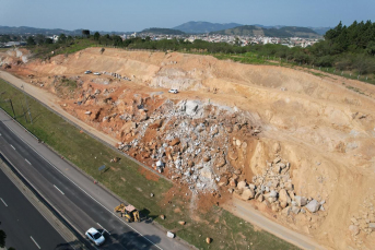 Notícia - BR-101: Detonação de rochas bloqueará trânsito em Capivari de Baixo