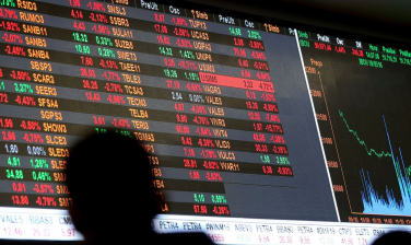 Notícia - Ibovespa inicia semana em alta, recuperando perda de sexta-feira