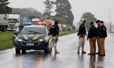 Notícia - Brasil tem 16 estados com rodovias interditadas