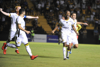 Notícia - Carlos César está na Seleção da 7ª Rodada do Catarinense