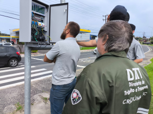 Notícia - Central Semafórica entra em funcionamento nas próximas semanas em Criciúma