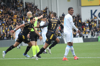 Notícia - Criciúma 2 x 0 Londrina: confira os detalhes da partida