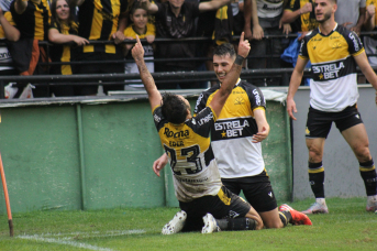 Notícia - Criciúma na Série A: Tigre vence o Botafogo/SP e carimba o acesso 