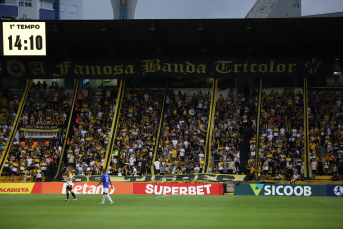 Notícia - Em jogo polêmico, Tigre fica no empate com o Barra