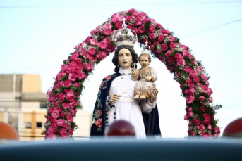 Notícia - A fé em Nossa Senhora Mãe dos Homens em Araranguá