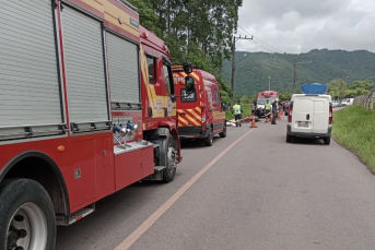 Notícia - Dois motociclistas morrem após colisão em Tubarão