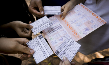 Notícia - Brasil aplicou mais de 300 milhões de doses de vacinas contra a Covid-19