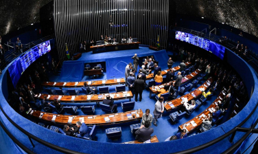 Notícia - Senado aprova programa para expandir escolas em tempo integral