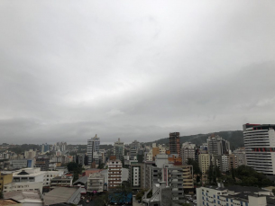 Notícia - Quinta-feira com céu encoberto e máxima de 18ºC no Sul catarinense