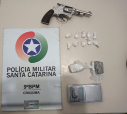 Notícia - Polícia Militar prende traficante no bairro Operária Nova