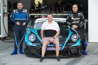 Notícia - Na briga pelo título, piloto catarinense disputa final da Porsche Cup Brasil Endurance