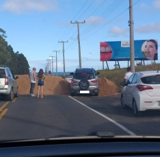 Notícia - Barreiras garantem que menos pessoas entrem no Rincão