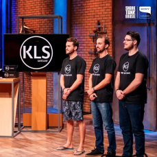 Notícia - Marca criciumense fecha negócio no Shark Tank (VÍDEO)