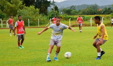 Notícia - Brusque marca amistoso com o Athletico-PR