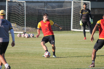 Notícia - Lalo comanda treino do Tigre