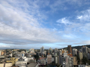 Notícia - Sul catarinense terá chuva e temperatura amena no final de semana 