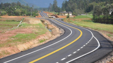 Notícia - Entrega de parte da BR-285 facilitou trânsito local