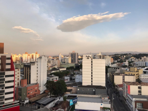 Notícia - Tempo abafado antes da chuva nesta quinta-feira