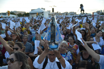 Notícia - “É um dia de festa, de alegria, nós celebramos a mãe de Deus e nossa mãe”