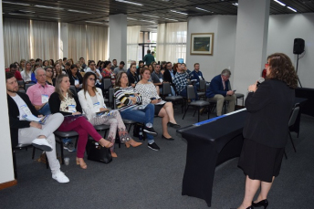 Notícia - Municípios mobilizados para manutenção do Mais Médicos