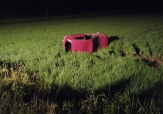 Notícia - Após colisão envolvendo carro e moto, motorista foge do local em Forquilhinha