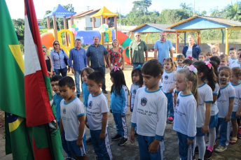 Notícia - Pequeno Príncipe inaugura parque infantil