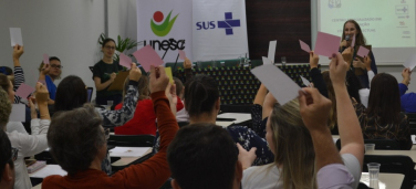 Notícia - CER da Unesc reúne gestores e profissionais de saúde em evento