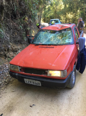 Notícia - Ciclista tem suspeita de fratura na costela após colidir com veículo