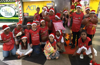 Notícia - Dança, canto e magia de Natal invadem Terminal Central