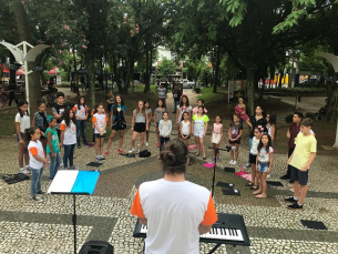 Notícia - Coral de Içara estará no Festival de Corais do Nações Shopping