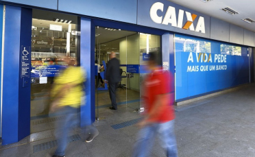 Notícia - Bancários da Caixa defendem ampliação do auxílio emergencial