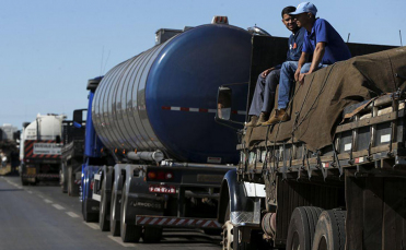 Notícia - Já estão em vigor as novas regras do frete mínimo para caminhoneiros