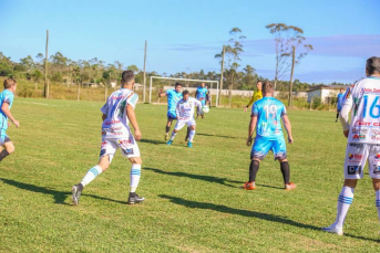 Notícia - Goleadas abriram o Içarense de futebol amador