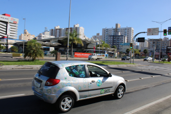 Notícia - Veículo de conversão elétrica Inowattis faz testes em vias públicas de Criciúma 