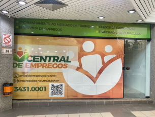 Notícia - Em três meses de funcionamento, mais de 2,5 mil currículos foram cadastrados na Central do Emprego 