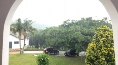 Notícia - Urussanga: Pancada de chuva com granizo