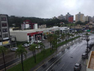 Notícia - Chove hoje. A partir de quarta, tempo bom 